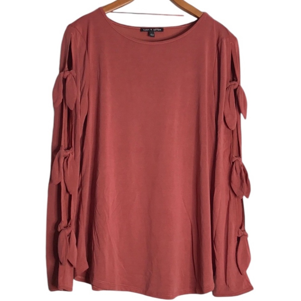 Cable & Gauge size large dark rose top long open sleeve ties has stretch